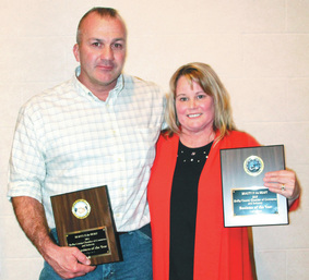 Picture of Beauty N' the Beast receiving the both 2015 Shelby County new business of the year and business of the year.